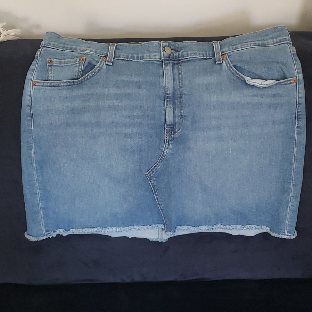 Levi's denim mini skirt deconstructed